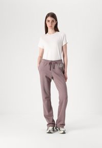 Gap Tall HERITAGE BOOT - Treniņtērpa apakšdaļas - wassel