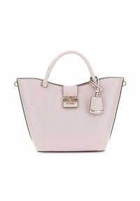 Sac à main synthétique rose au design structuré, à double poignée, avec des accessoires en ton or et un pendentif attaché à la poignée. Texture lisse.