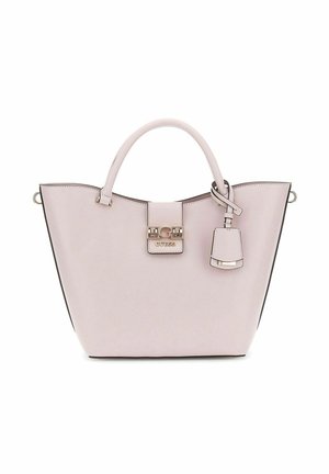 Sac à main synthétique rose au design structuré, à double poignée, avec des accessoires en ton or et un pendentif attaché à la poignée. Texture lisse.