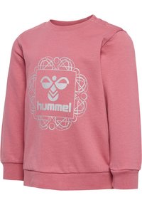 Rosa Sweatshirt aus Baumwolle mit Rundhalsausschnitt, langen Ärmeln und Druckknöpfen an den Schultern. Mit weißem Logo und dekorativem Grafikdesign.