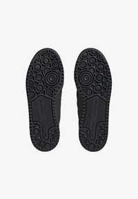 adidas Originals FORUM BOLD STRIPES  - Sportbačiai - core black/core black/ftwr white