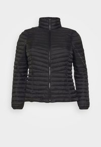 Giacca imbottita nera con colletto alto, caratterizzata da un motivo trapuntato orizzontale, chiusura frontale con cerniera e maniche lunghe. Tessuto leggero.