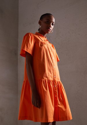 SANDRINE SHIRT DRESS - Robe chemise - orange