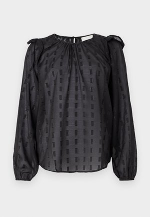 Zwarte blouse met lange mouwen, gekenmerkt door een gestructureerd patroon van vierkanten, een geplooide halslijn en pofmouwen met elastische manchetten.