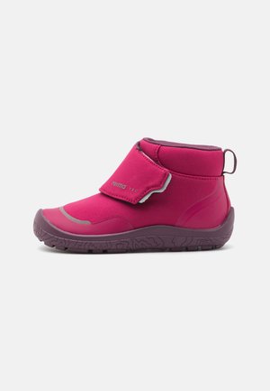 BAREFOOT SHOES HYPPII UNISEX - Pantofi drumeție - cool burgundy