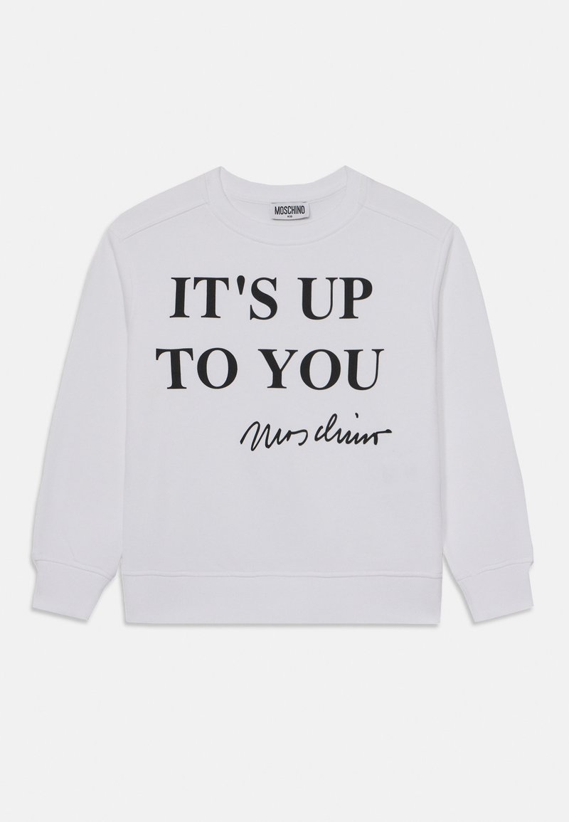 Sweatshirt branco com mangas longas, gola redonda, apresentando o texto preto "CABE A VOCÊ" e detalhe de assinatura na parte da frente.