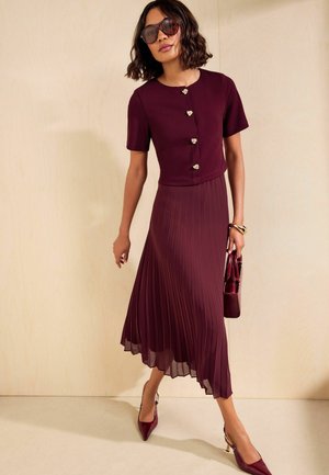 Friends Like These, PETITE FIT - SHORT SLEEVE 2 IN 1 PLEATED MIDI DRESS - Shirt dress - aubergine purple