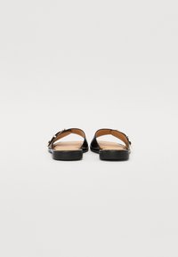 Thumbnail Image 6