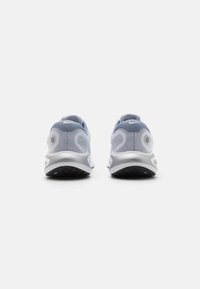 Nike Performance Scarpe da corsa su strada - white