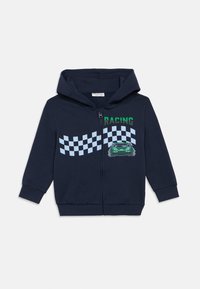 Tengerészkék cipzáras kapucnis pulóver pamut keverékből. Zöld "RACING" felirattal és grafikus autóval rendelkezik, valamint világoskék kockás mintával az elején.
