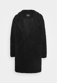 Manteau noir, long, en tissu polaire texturé. Présente un col cranté et un design ouvert avec deux poches latérales.