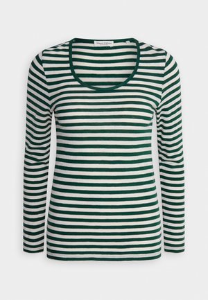 Langærmet skjorte med mørkegrønne og hvide horisontale striber og rund halsudskæring, vist mod en ensfarvet hvid baggrund.