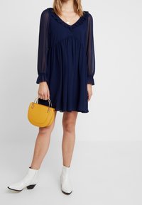 NAF NAF Koktejlové šaty / šaty na párty - dark blue