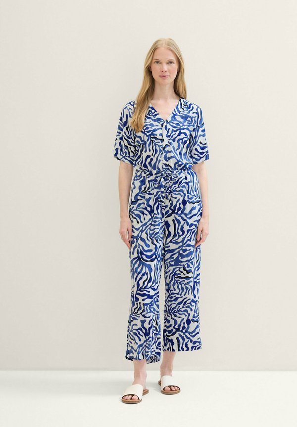 MIT V-AUSSCHNITT - Jumpsuit