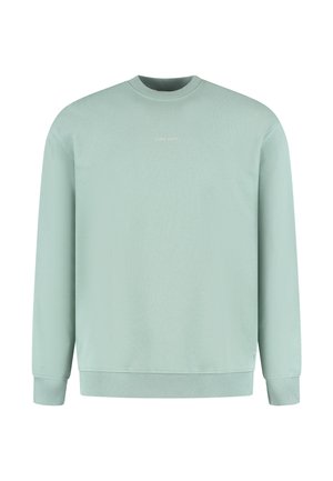  Lichtgroene sweater met ronde hals, voorzien van ribbels aan de boorden en onderkant, met in het midden op de borst kleine witte tekst "PURE PATH".