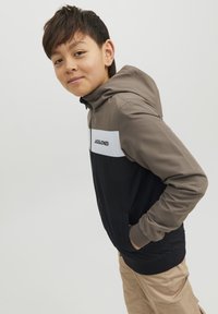 Jack & Jones Junior JJERUSH BLOCKING NOOS JNR - Könnyű dzseki - blocking