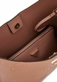 Guess KEANDRA LARGE SET - Handtasche - rosewood logo