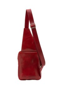 Borsa a tracolla rossa in pelle con un design elegante, forma triangolare, tracolla regolabile e tasca frontale con zip per riporre gli oggetti.