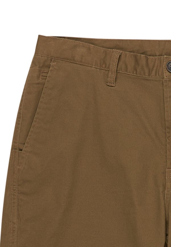 HOWLAND - Shorts - cpn02