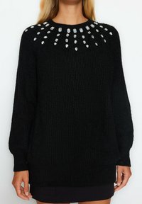 Trendyol Maglione - black