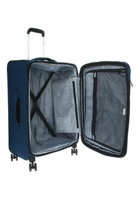 Valigia in tessuto blu con interno argento, due scomparti, tasche con cerniera e spallacci regolabili, dotata di quattro ruote e una maniglia telescopica.