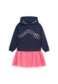 Navy-blaues Kapuzenkleid mit mehrfarbigen Sternapplikationen über der Brust und einem hellpink gefalteten Rock darunter.