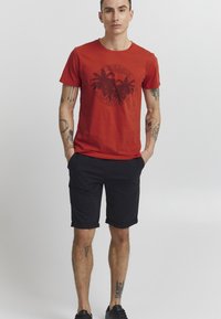 Blend BHDAVIS - Printtipaita - aurora red