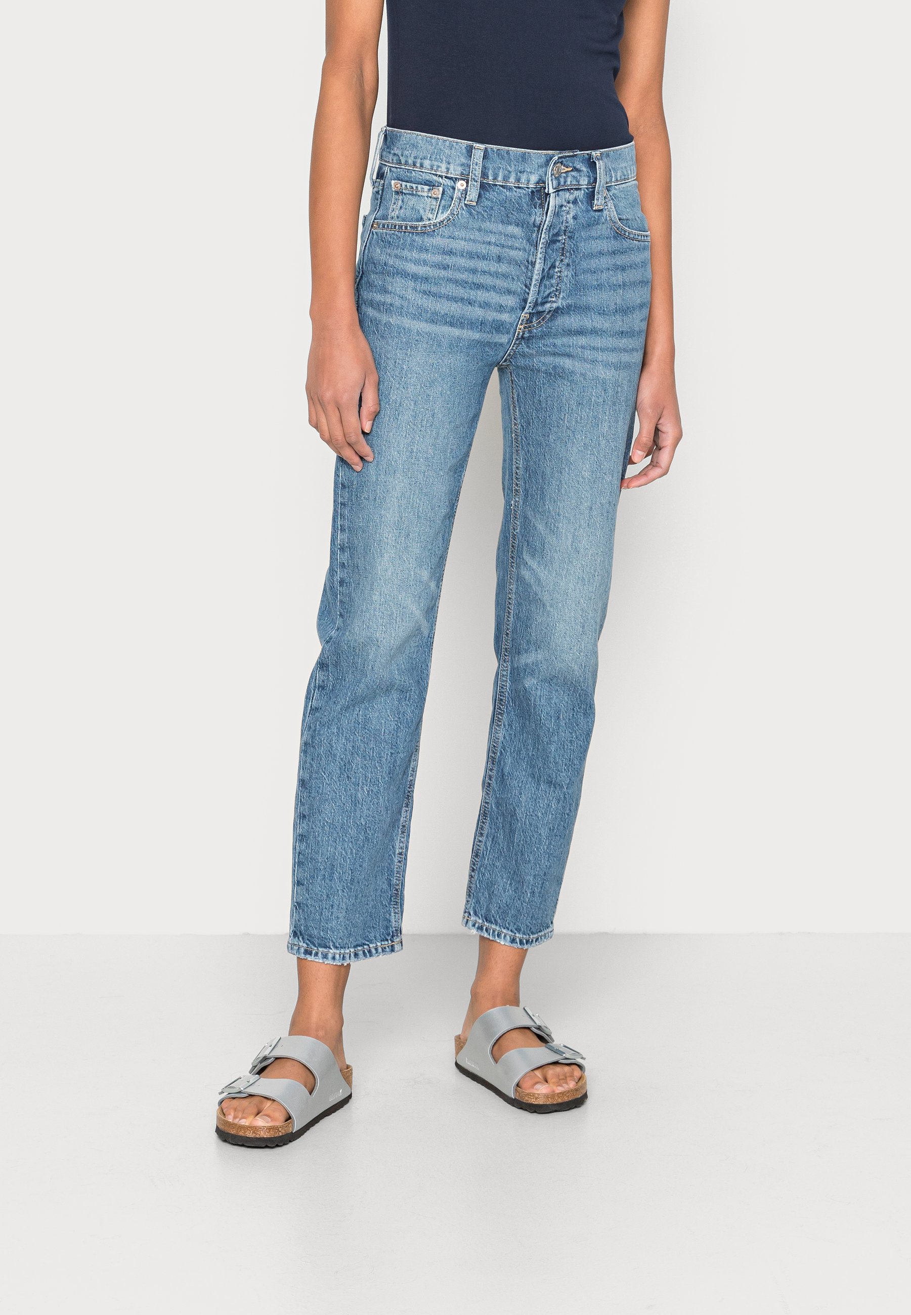 GAP CHEEKY MED LAKE - Straight leg jeans - medium wash/blue denim - Zalando .co.uk