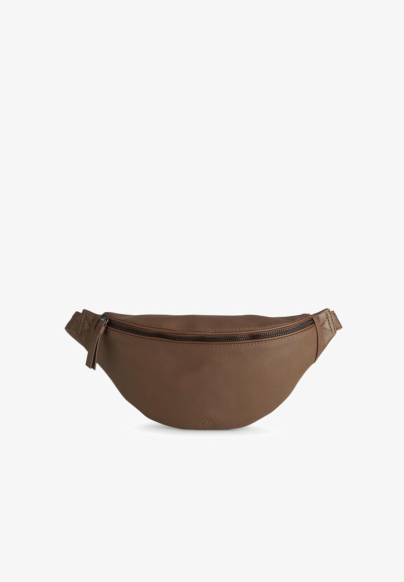 Braune Leder-Umhängetasche mit geschwungenem Silhouette, oberem Reißverschluss und flachem Riemen. Glatte Textur mit subtilen Stichdetails.