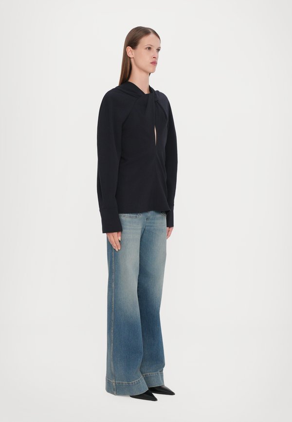 TWIST DETAIL - Blouse3