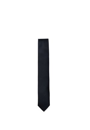 Cravate noire unie avec une pointe pointue, présentée à plat sur un fond blanc.