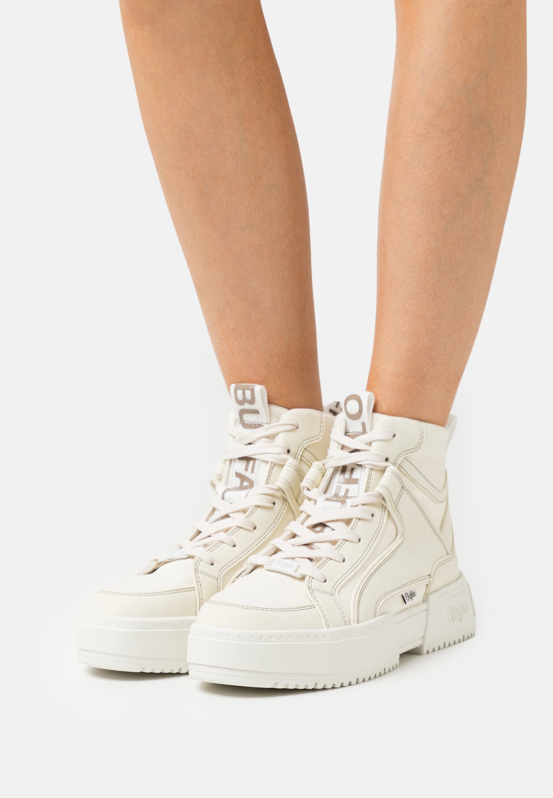 Buffalo VEGAN - Sneakers alte - offwhite/avorio - Zalando