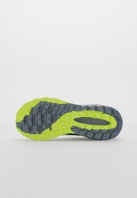 New Balance NITREL V5  - Krosa skriešanas apavi - pixel green