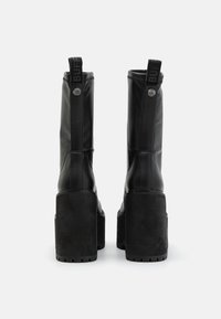 Buffalo KILLAH SOCK BOOT - Bottes à plateau - black