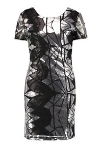 Svart och silver klänning med kort ärm, geometriskt paljettmönster, åtsittande form, rund halsringning och slät textur.