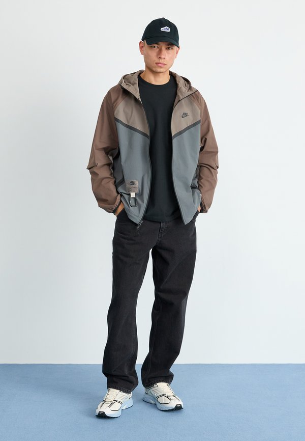 AIR PEGASUS WAVE UNISEX - Trainers2