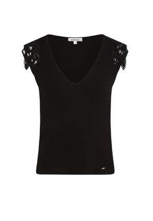 Top nero senza maniche con scollo a V, dettagli in pizzo floreale sulle spalle e una piccola targhetta metallica con il logo vicino all'orlo.