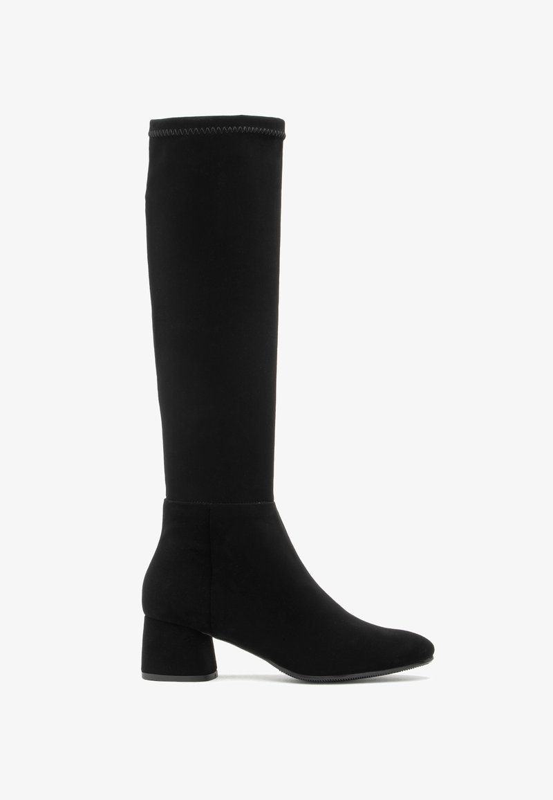 Knee-high must mustest ebonit kanga bloki kanna, ümara varba, siledat tekstuur ja kontrastne õmblus peal.