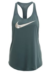 Donkerblauw sporttanktop met racerback ontwerp, voorzien van een groot zilver Nike-logo op de voorkant en een gladde, lichtgewicht stof.