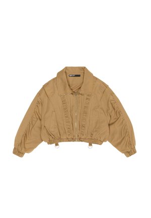 Giacca corta color sabbia con zip, parte anteriore arricciata e polsini elastici. Il colletto è largo, aggiungendo un tocco di stile al design.