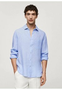 Mango AVISPA - Vapaa-ajan kauluspaita - light blue