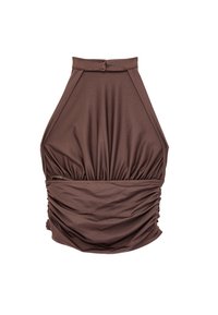 Top marrón sin mangas con cuello halter, cintura elástica fruncida y escote alto, confeccionado en una tela lisa y ligeramente brillante.