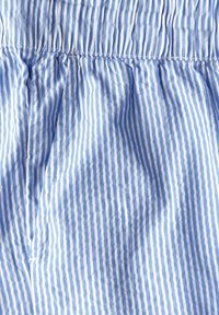 Thumbnail Image 2