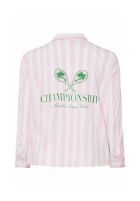 Randig långärmad skjorta i rosa och vitt. Grön "CHAMPIONSHIP" grafik med korsade tenniskracketer och palmer på baksidan. Knäppta ärmslut.
