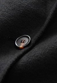 OPUS HATILDE - Kurzmantel - black