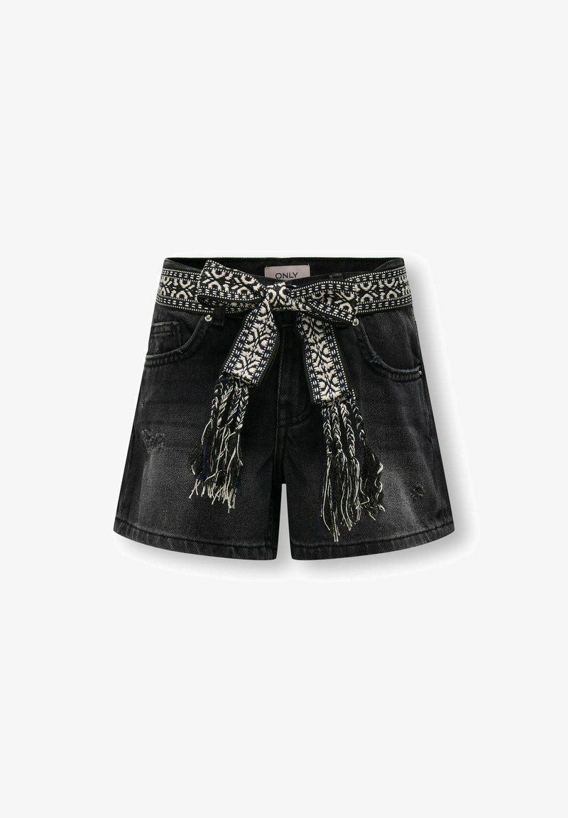 Melnas džinsa šortus ar rakstainu auduma jostu, kas ir ar franjām. Šortiem ir nolietota tekstūra un piecu kabatu dizains.