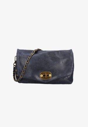 Navyblaue Leder-Clutch mit strukturiertem Finish, goldenen Beschlägen und einer Kettenriemen. Sie verfügt über einen dekorativen Verschluss auf der Vorderseite.