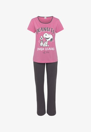 Pink cotton T-shirt with a Snoopy graphic and "PEANUTS LAUGH LEAGUE" text, paired with dark gray cotton pants, straight cut.