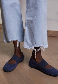 RIGHT NINA - Riemchenballerina - navy