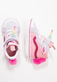 vans unicorn